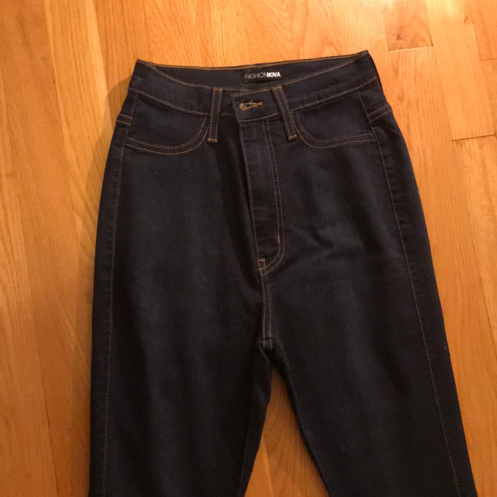 FashionNova Unworn Jeans